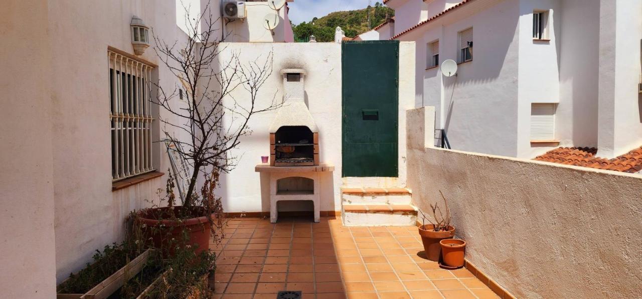 Bajo Con Jardin Deluxe Apartamento Benahavís Exterior foto