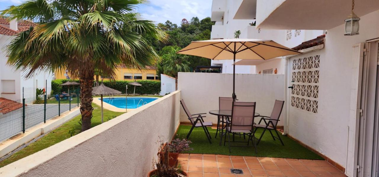 Bajo Con Jardin Deluxe Apartamento Benahavís Exterior foto